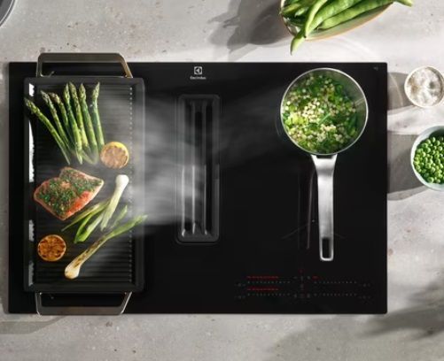 Варильна повверхня Electrolux індукційна, 80см, розширена зона, вбудована витяжка, Hob2Hood, чорний (KCC83443) 370133 фото