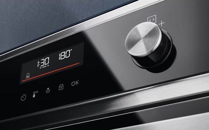 Духова шафа Electrolux електрична, 65л, A+, дисплей, конвекція, піроліз, телескопічні напрямні, чорний (EOF6P76BX) 369632 фото