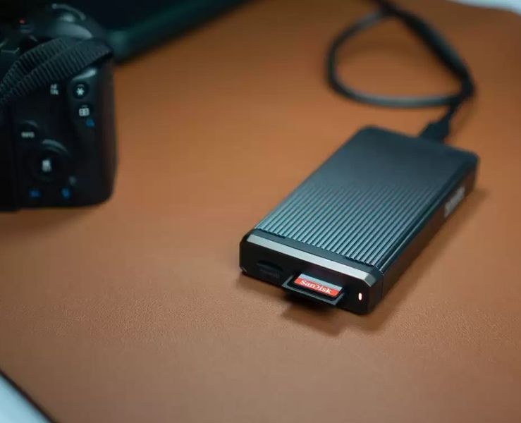 Карта пам'яті SanDisk SD 256GB C10 UHS-I U3 R180/W130MB/s Extreme V30 (SDSDXVV-256G-GNCIN) 375072 фото