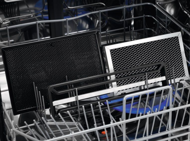 Варильна повверхня Electrolux індукційна, 80см, розширена зона, вбудована витяжка, Hob2Hood, чорний (KCC83443) 370133 фото