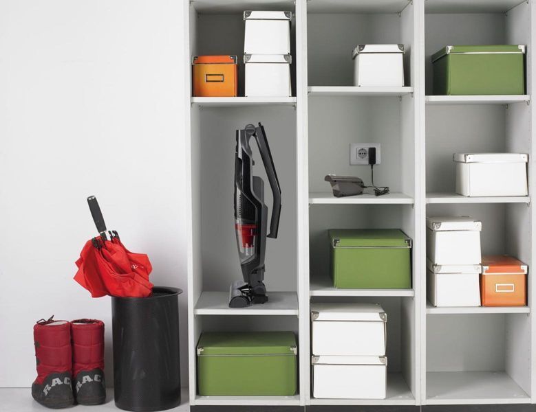 Пилосос Gorenje бездротовий, 138Вт, конт пил -0.5л, автон. робота до 60хв, HEPA, 2 в 1, підсвічування, індикатор, щітка- електротурбо, чорний (SVC216G 375119 фото