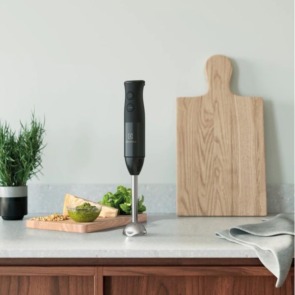 Блендер Electrolux заглибний 400Вт, 1в1, чаша-600мл, чорний (E3HB1-4GG) 366813 фото