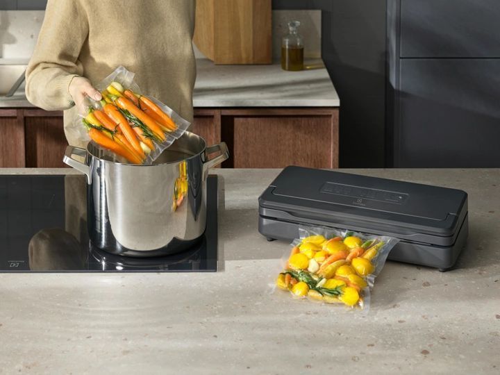 Пакети для вакуумування Electrolux, 22х30см, 50шт (EVSRB1) 369860 фото