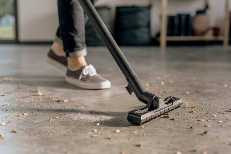 Пилосос професійний Karcher WD 2 PLUS S V-15/4/18, 1000Вт, контейнер 15л, 4.52кг (1.628-050.0) 373527 фото