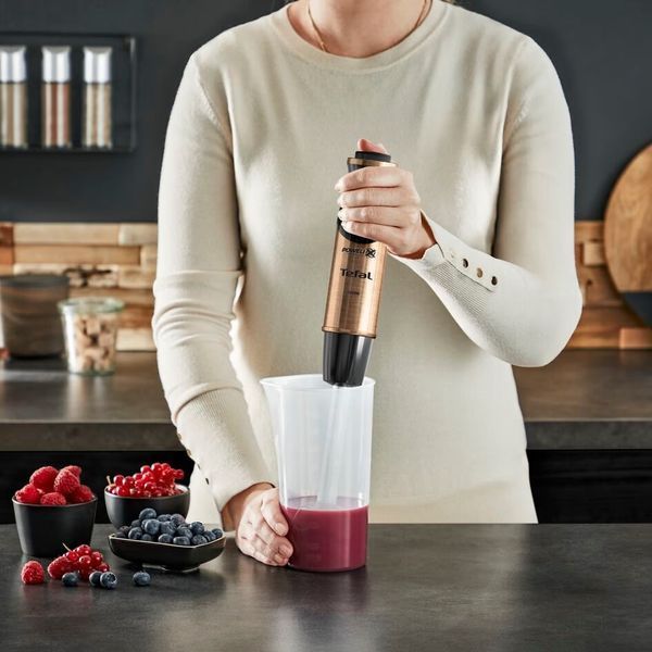 Блендер Tefal заглибний Quickchef 1000Вт, 3в1, чаша-800мл, чопер-500мл, турборежим, чорно-бронзовий (HB656G10) 370386 фото