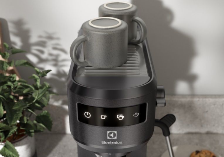 Кавоварка Electrolux ріжкова, 1л, мелена, ручний капуч, LED-дисплей, підігрів чашок, чорний (E6EC1-6BST) 370491 фото