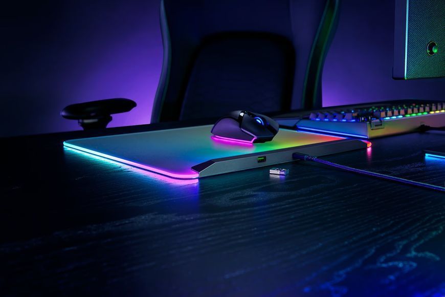 Ігрова поверхня Razer Firefly V2 Pro, М (360х278х4мм), RGB, чорний (RZ02-04920100-R3M1) 375812 фото