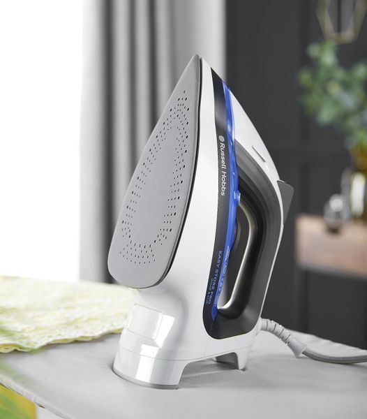 Праска Russell Hobbs Easy Store Pro, 2400Вт, 320мл, паровий удар -180гр, постійна пара - 45гр, зберігання шнура, керам. підошва, біло-синій (26730-56) 373386 фото