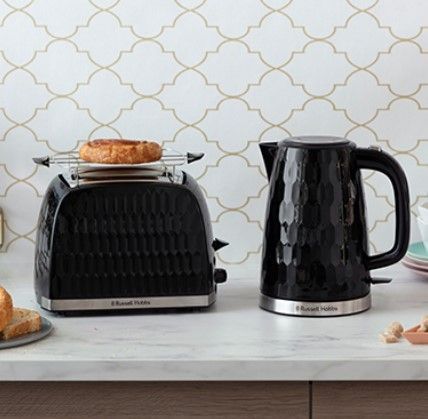 Електрочайник Russell Hobbs Honeycomb 1.7л, пластик, чорний (26051-70) 363353 фото