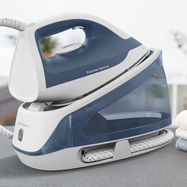 Праска-парогенератор Tefal Optimal, 2200Вт, 1200мл, паровий удар -190гр, постійна пара - 110гр, керам. підошва, біло-синій (SV4110E0) 374888 фото