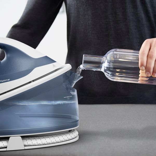 Праска-парогенератор Tefal Optimal, 2200Вт, 1200мл, паровий удар -190гр, постійна пара - 110гр, керам. підошва, біло-синій (SV4110E0) 374888 фото