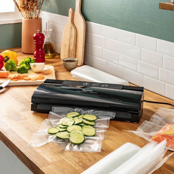 Вакууматор Tefal Classic для пакетів, 35см, електронне керування, +18 пакетів,, пластик, чорний (VT254070) 369262 фото