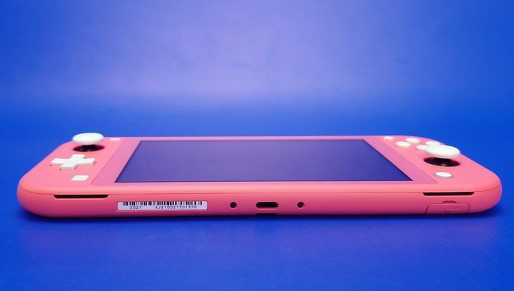 Консоль Nintendo Switch Lite Coral 248488 фото
