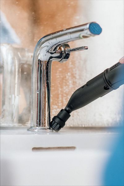 Пароочисник Karcher SC 5&nbsp;EasyFix&nbsp;Iron, 2250Вт, 1500мл, 4.2Бар, праска,швабра, білий (1.512-661.0) 361870 фото