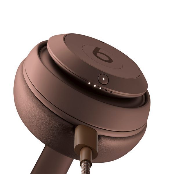 Навушники Beats By Dr. Dre Beats Studio Pro Kim Special Edition - Dune (MW673) 325336 фото