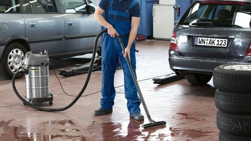 Пилосос професійний Karcher NT 38/1 Me Classic Edition, 1500Вт, 227мБар, контейнер 38л, 11.6кг (1.428-538.0) 373401 фото