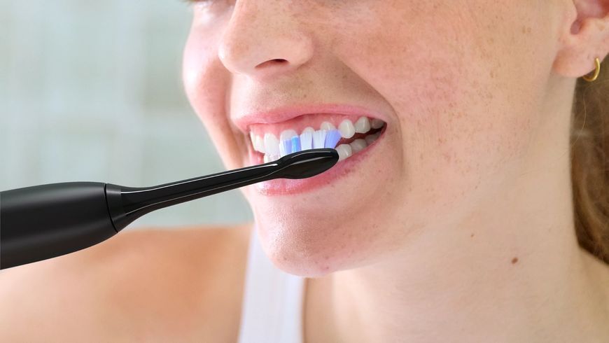 Зубна електрощітка PHILIPS Насадки для зубної щітки Sonicare Sensitive (HX6052/88) 392512 фото