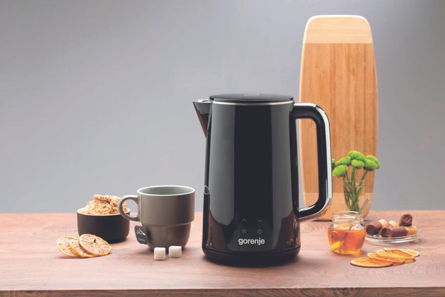 Електрочайник Gorenje 1.7л, подвійні стінки, LED дисплей, Strix контроль, чорний (K17DWD) 369408 фото