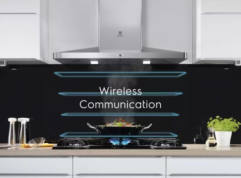 Варильна поверхня Electrolux індукційна, 71см, розширена зона, Hob2Hood, чорний (EIV734) 367461 фото