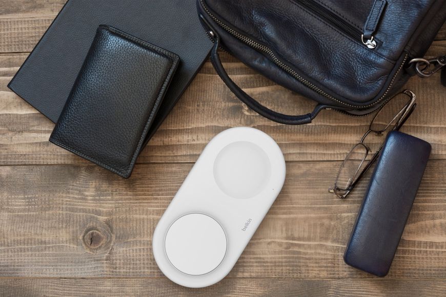 Зарядний пристрій бездротовий Belkin 2в1 15Вт Pad Qi2, білий (WIZ021VFWH) 369944 фото