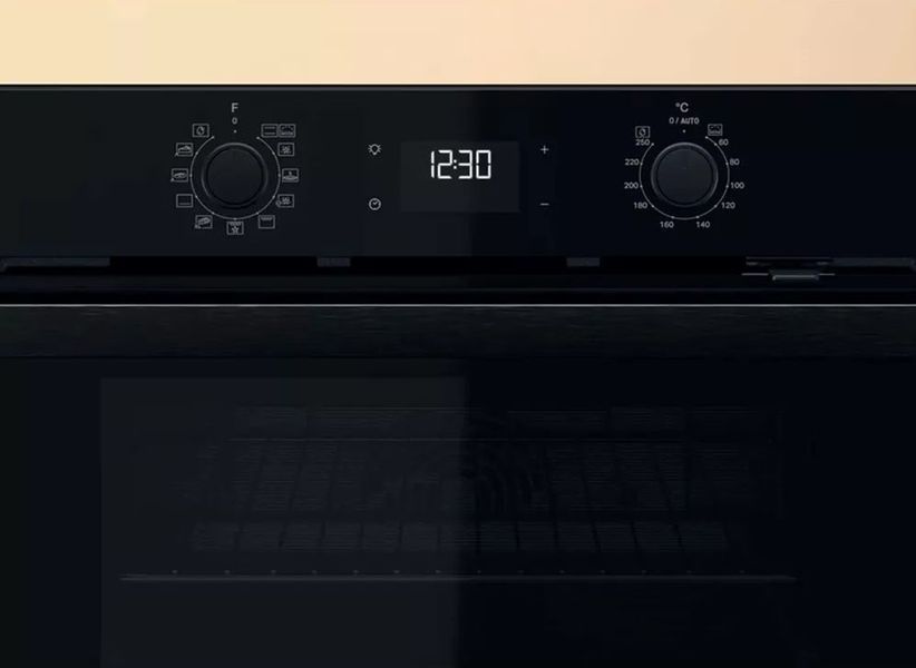Духова шафа Whirlpool електрична, 71л, A+, дисплей, конвекція, телескопічні напрямні, чорний (OMR58HU1B) 371475 фото