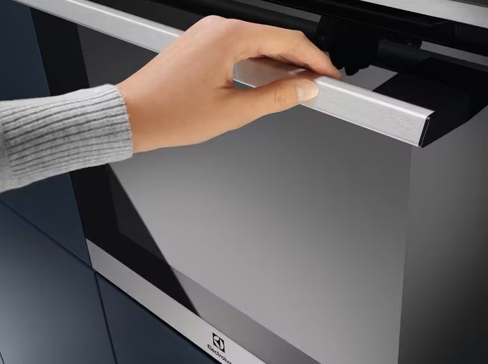 Духова шафа Electrolux електрична, 65л, A, дисплей, конвекція, чорний (EOF5H40BX) 366450 фото