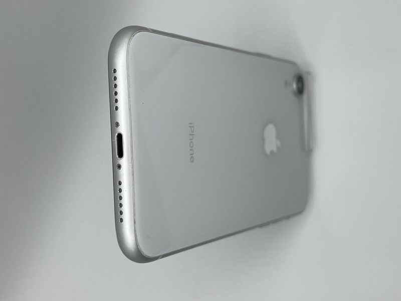 Смартфон Apple iPhone XR 128 Gb trade-in White 9980 417306 фото