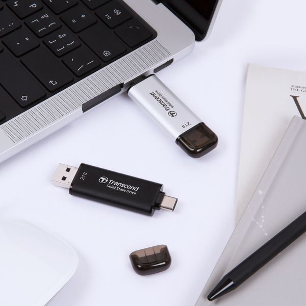 Портативний SSD Transcend 512GB USB 3.1 Gen 2 Type-A + Type-C ESD310 Чорний (TS512GESD310C) 379673 фото