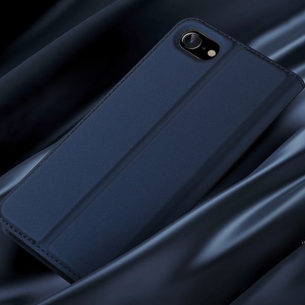 Чохол-книжка Dux Ducis з кишенею для візиток для Apple iPhone 7 / 8 / SE (2020) (4.7") Синій 287369 фото