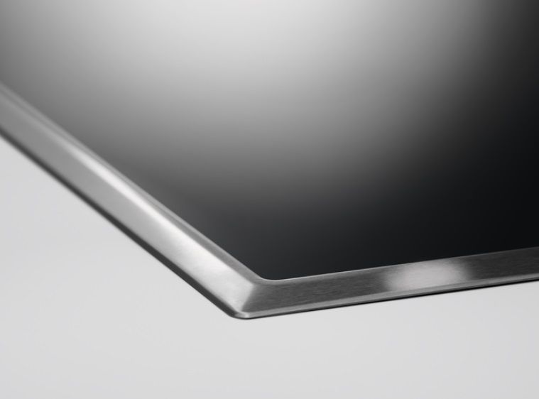 Варильна поверхня Electrolux електрична склокерамічна, 60см, чорний (EHF6240XXK) 366443 фото
