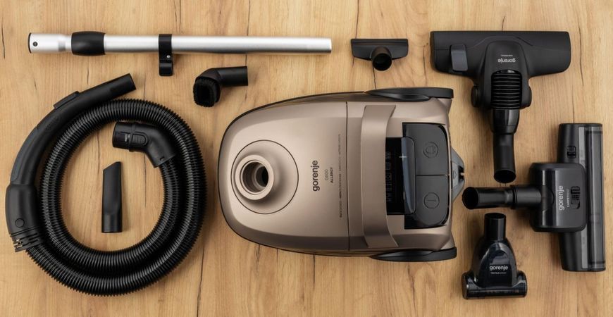 Пилосос Gorenje мішковий, 850Вт, конт пил -3л, HEPA, сенсорне упр, телескоп трубка, бронзовий (VCE28G6ALLGO) 381193 фото