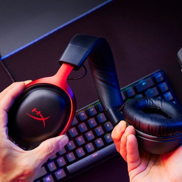 Гарнітура ігрова HyperX Cloud III, mini-jack/USB-A/USB-C, 1.2м/1.3м, чорно-червоний (727A9AA) 364601 фото