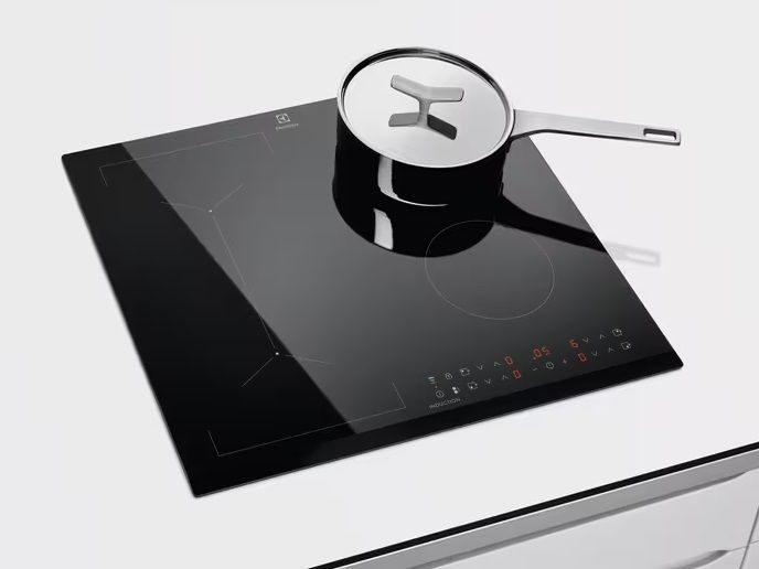 Варильна поверхня Electrolux індукційна, 60см, розширена зона, Hob2Hood, чорний (LIV63431BK) 370990 фото