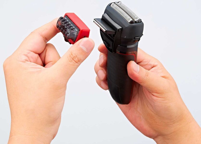 Бритва електр. Panasonic сіткова, 13000 об/хв, бритв.головок-3, Li-Ion, сух.+волог., тример, 2 насад.,док-станц. , чорний (ES-LL41-K520) 369853 фото