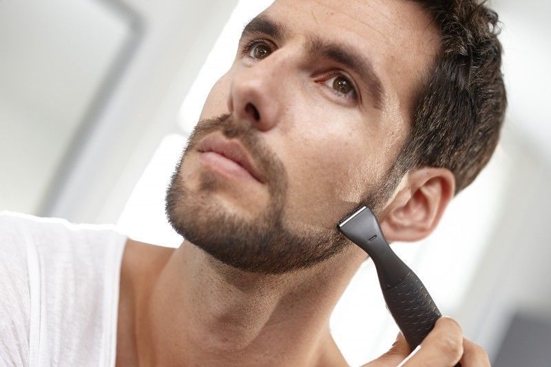 Тример Philips Multigroom series 1000, для бороди і вусів, 1хАА, насадок-4, сталь, чорний (MG1100/16) 371269 фото