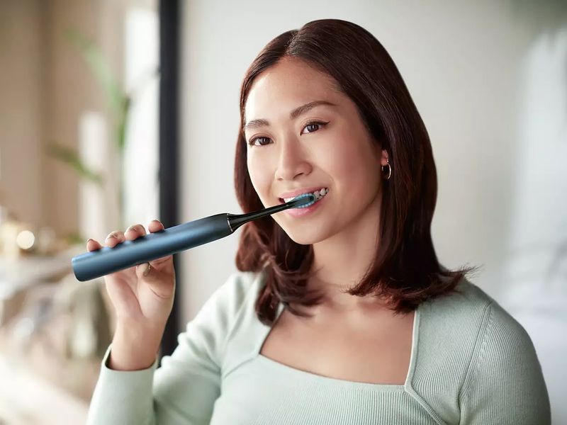 Щітка зубна електр. Philips, Sonicare DiamondClean 9000 Series, 62т. колив/хв, насадок-1, футляр, Bluetooth, чорний (HX9911/88) 371238 фото