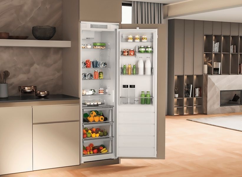 Холодильна камера Whirlpool вбудована, 177x54х54, 314л, А++, ST, інв., білий 392864 фото