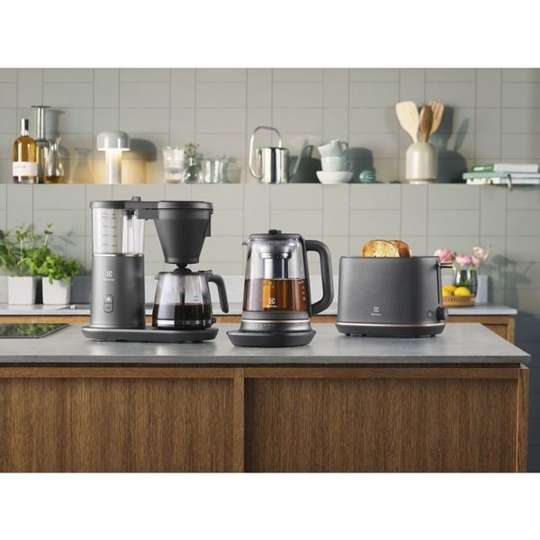 Електрочайник Electrolux 1.7л, Strix, метал, підтримка температури, чорний матовий (E7K1-6BP) 369622 фото