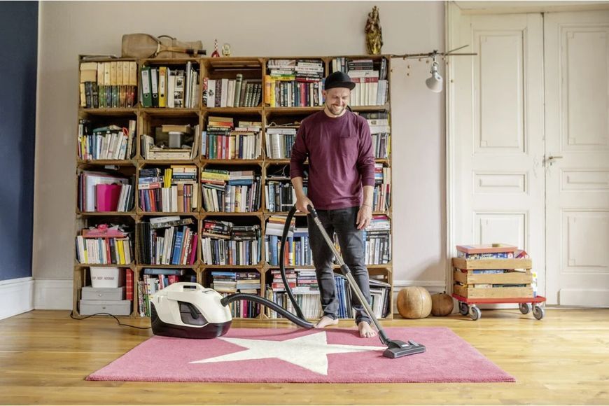 Пилосос Karcher миючий DS 6 Plus, 650Вт, конт пил -0.6л, вода -2 л, НЕРА, білий (1.195-252.0) 373428 фото