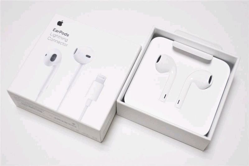 Навушники Apple EarPods with Mic Lightning MMTN2 285230 фото