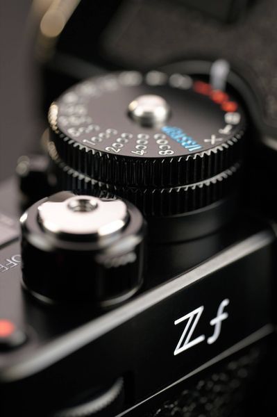 Цифр. фотокамера Nikon Zf body 379676 фото