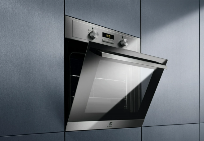 Вбуд. духовка ELECTROLUX EOF3H00BX 298820 фото