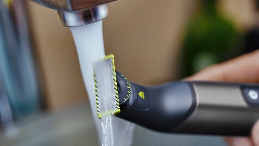 Бритва електр. Philips OneBlade Pro 360, Li-Ion, сух.+волог., індикатор заряду, твердий чохол, чорний (QP6652/61) 368729 фото