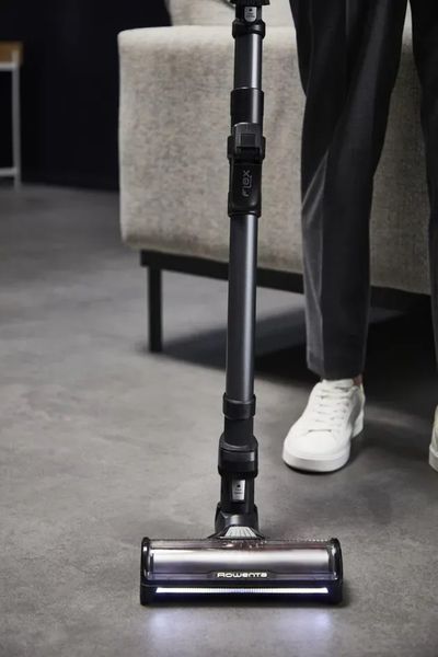 Пилосос Rowenta безпровідний X-Force Flex 12.60 Neo, 320Вт, конт пил -0.9л, автон. робота до 60хв, вага-2.5кг, НЕРА, чорно-синій (RH9L42WO) 374609 фото