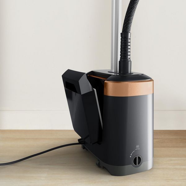 Відпарювач Tefal вертикальний Pro Style Care, 2000Вт, 1300мл, постійна пара - 42гр, чорно-золотий (IT8480E1) 374223 фото