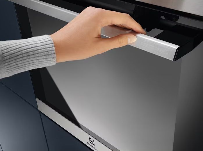 Духова шафа Electrolux електрична, 65л, A, дисплей, конвекція, нерж (EOF3H00BX) 366706 фото