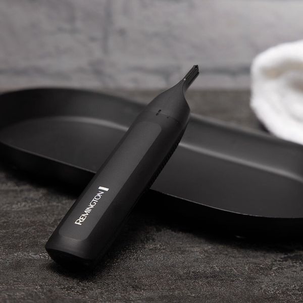 Тример Remington Trim & Fit, ААх1, вібраційний мотор, насадок-3, чохол, титан.напил., чорний (NE8000) 368540 фото