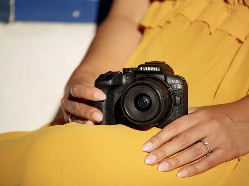 Цифр. фотокамера Canon EOS R10 body 364231 фото