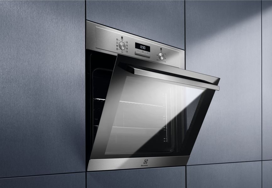 Духова шафа Electrolux електрична, 65л, A, дисплей, конвекція, нерж (EOF3H40BX) 366824 фото