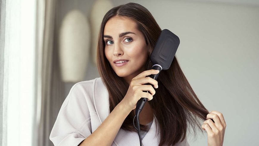 Щітка-випрямляч Philips StyleCare Essential, 52Вт, темп.режимів-2, 170-200С, кераміка, чорний (BHH880/00) 373030 фото